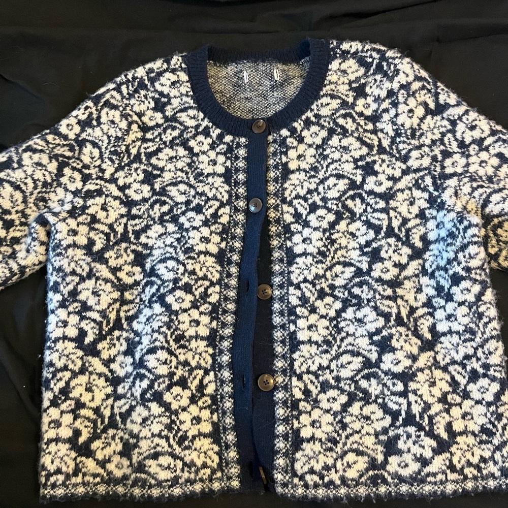 Navy and Cream Floral Daisy Knit Button Cardigan Granny Spring Sweater
